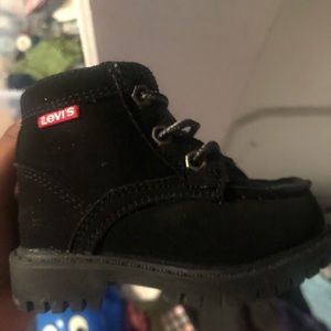 Toddler Levi’s boots